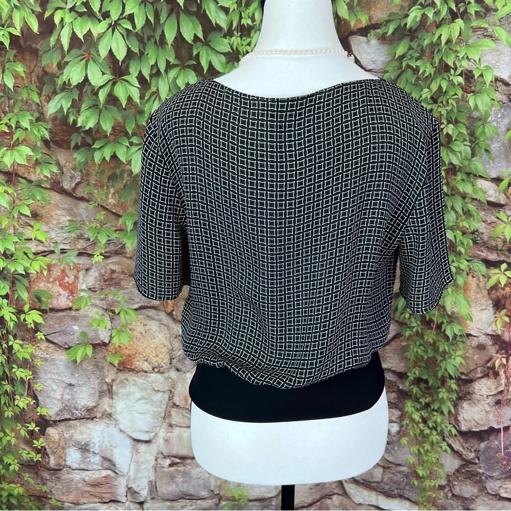 THEORY Black and White Geometric Print Quiet Luxury Blouse, S - Picture 6 of 10